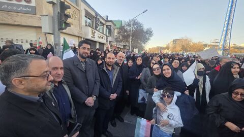 حضور پررنگ همکاران کانون در راهپیمایی 22 دی‌ماه