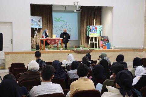 نشست دو پنجره-1404