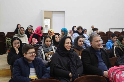 نشست دو پنجره-1404