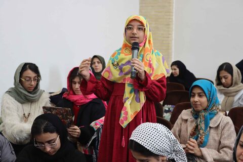 نشست دو پنجره-1404