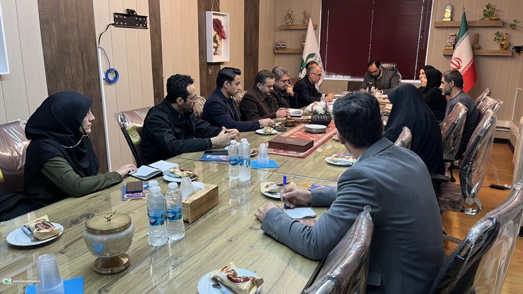 تأکید مدیرکل کانون همدان بر شبکه‌سازی کانون‌یاران در برنامه‌های دهه فجر