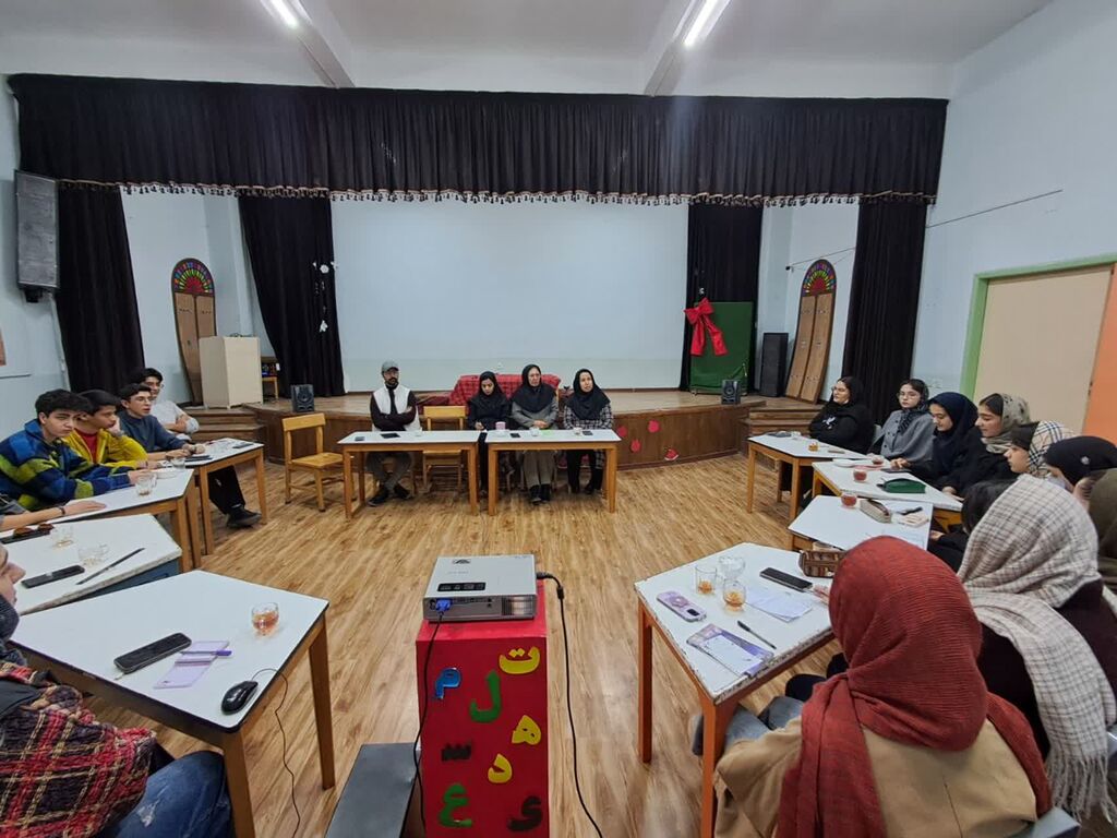 سیو دومین انجمن ادبی مهتاب قوچان برگزار شد