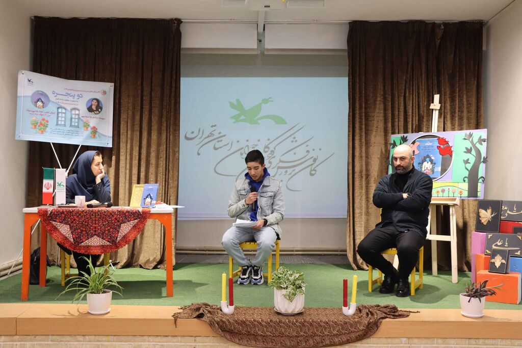 نشست دو پنجره-1404 گفتوگوی نوجوانان با مژگان بابامرندی در مرکز شماره ۳۸ کانون تهران