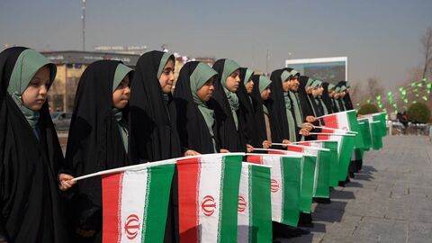 ضبط نماهنگ «ایران امام حسین (ع)» به مناسبت دهه مبارک فجر در کانون استان اصفهان