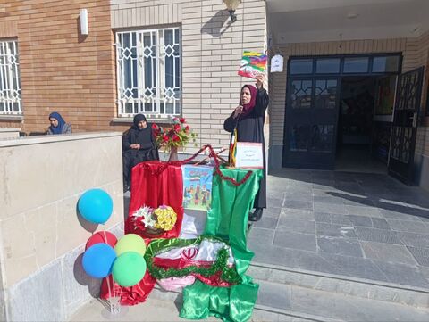 حضور مربی کانون در جشن مدارس درمیان