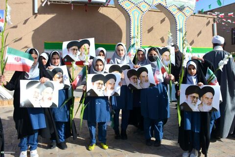 حضور پرشور اعضای کانون پرورش فکری کودکان و نوجوانان قم در بیت امام خمینی(ره)