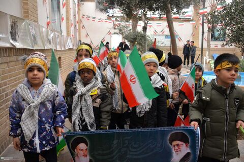 حضور پرشور اعضای کانون پرورش فکری کودکان و نوجوانان قم در بیت امام خمینی(ره)