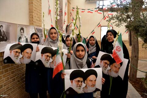 حضور پرشور اعضای کانون پرورش فکری کودکان و نوجوانان قم در بیت امام خمینی(ره)