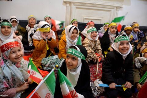 حضور پرشور اعضای کانون پرورش فکری کودکان و نوجوانان قم در بیت امام خمینی(ره)