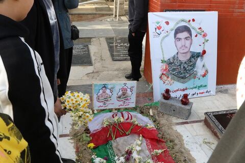 گزارش تصویری تجدید میثاق اعضای کانون پرورش فکری ساری با آرمان‌های شهدای انقلاب