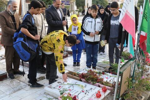 گزارش تصویری تجدید میثاق اعضای کانون پرورش فکری ساری با آرمان‌های شهدای انقلاب