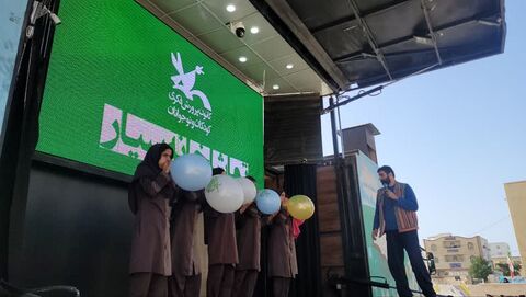 حضور تماشاخانه سیار کانون پرورش فکری در منطقه جاسک و لیردف