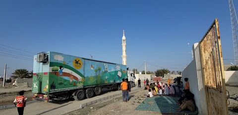 حضور تماشاخانه سیار کانون پرورش فکری در منطقه جاسک و لیردف