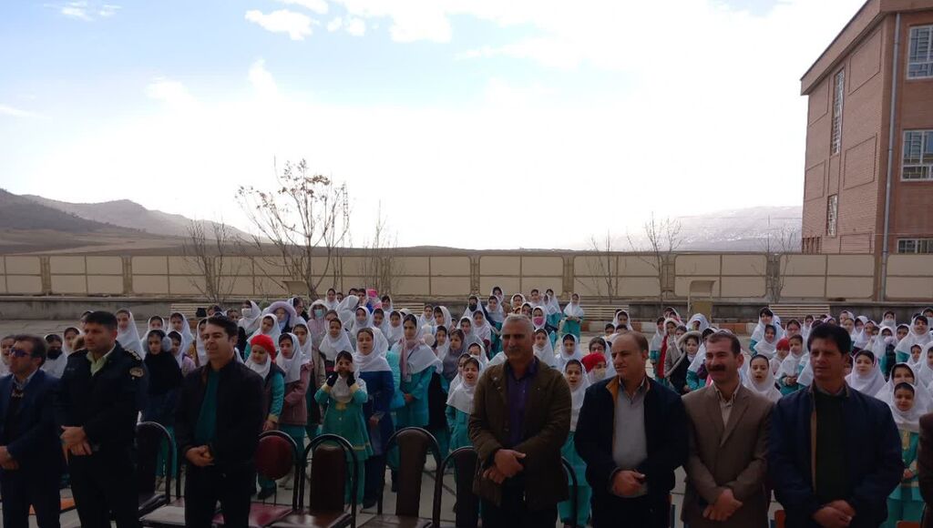 برنامههای مرکز گواور در «زنگ انقلاب»