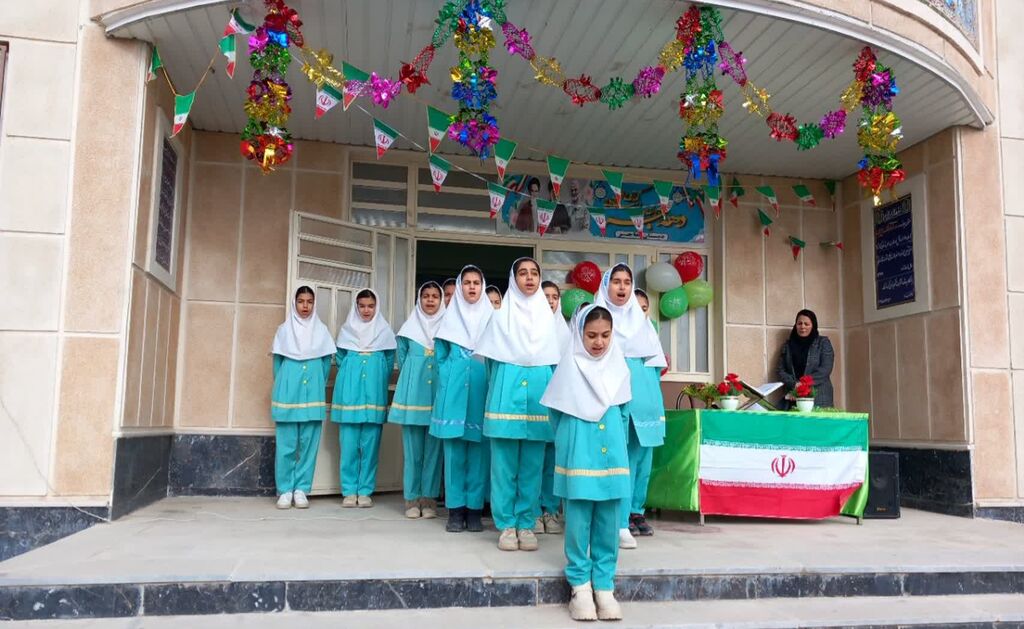 برنامه‌های مرکز گواور در «زنگ انقلاب»