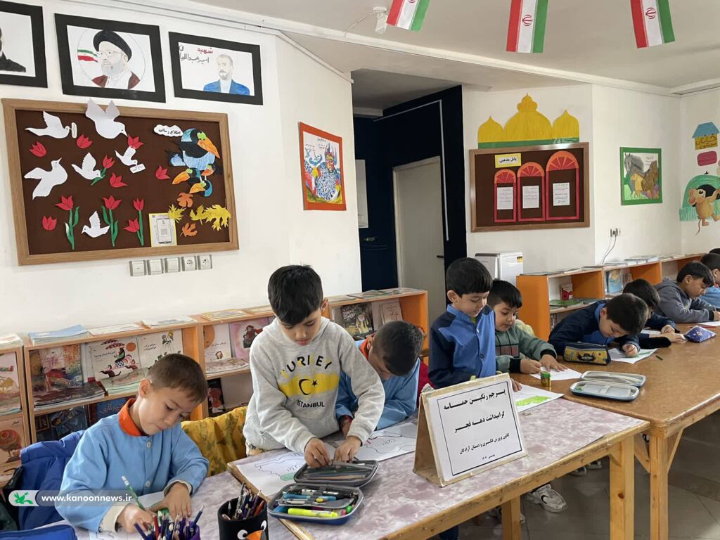 اجرای برنامه «پرچم رنگین حماسه» برای کودکان مراوهتپه