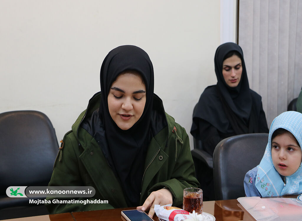 برگزاری محفل ادبی «تجلی آفتاب» همزمان با آغاز دهه فجر