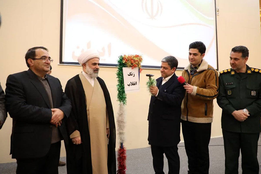 حضور درخشان اعضای مرکز شماره ۳ کانون اردبیل در ویژهبرنامه آغاز دهه فجر و نواختهشدن زنگ انقلاب