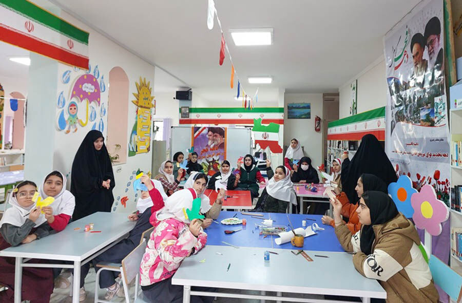 مراکز کانون استان اردبیل همزمان با ۱۲ بهمن فعالیتهای دهه فجر را آغاز کردند