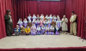 جشن روزهای انقلاب در مرکز روانسر برگزار شد