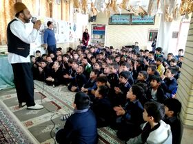 ویژه‌برنامه کتابخانه سیار در روستای مبارک‌آباد به مناسبت دهه فجر و نیمه شعبان