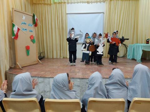 حال و هوای مراکز کانون استان آذربایجان شرقی در نخستین روز از دهه مبارک فجر 1404 (2)