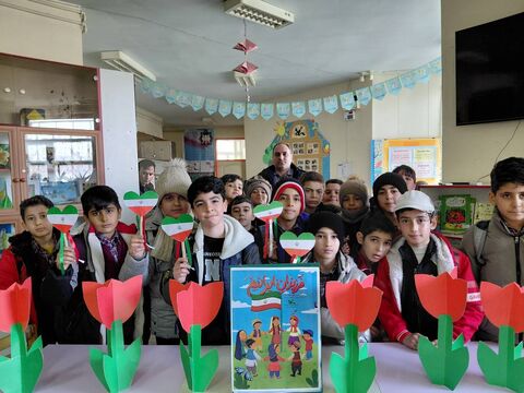 حال و هوای مراکز کانون استان آذربایجان شرقی در نخستین روز از دهه مبارک فجر 1404 (2)