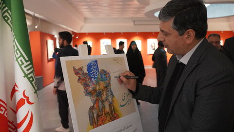 بازدید مدیرکل دفتر امور اجتماعی و فرهنگی استانداری خراسان رضوی از نمایشگاه «سرای امید»