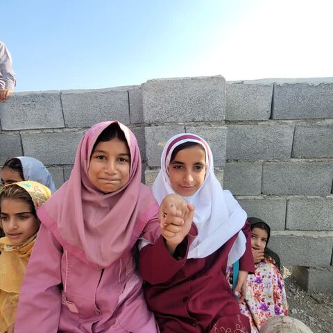 آشنایی کودکان روستای چنالی با شیوه های دوستیابی از طریق قصه امین ترین دوست