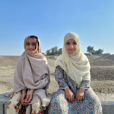 آشنایی کودکان روستای چنالی با شیوه های دوستیابی از طریق قصه امین ترین دوست