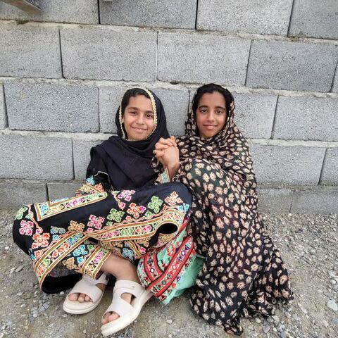 آشنایی کودکان روستای چنالی با شیوه های دوستیابی از طریق قصه امین ترین دوست