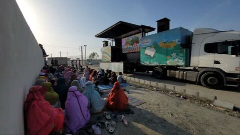 700 کودک و نوجوان سیریکی میزبان برنامه های تماشاخانه سیار کانون پرورش فکری