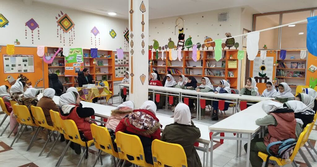 نشست صمیمانه «دیدار دوست» در مرکز شماره ۲ صحنه