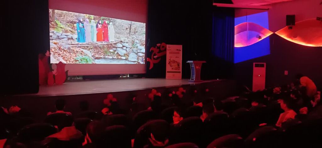 جشن انقلاب در مرکز شماره ۲ کانون کرمانشاه