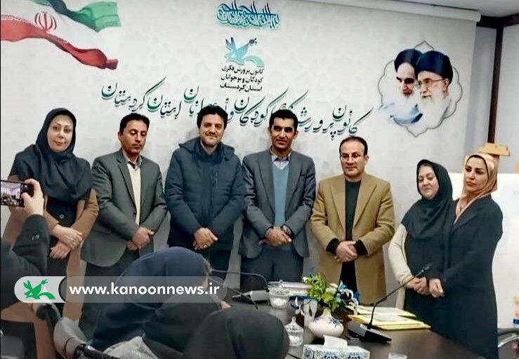 برگزاری دومین نشست شعر «واژه‌های سپید» و اهدای احکام پشتیبانی طرح سیمرغ در کردستان