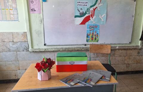 بزرگداشت چهل و هفتمین سالروز پیروزی شکوهمند انقلاب اسلامی در اولین روز دهه  مبارک فجر با ویژه برنامه های فرهنگی، هنری و ادبی در مراکز کانون استان آذربایجان غربی