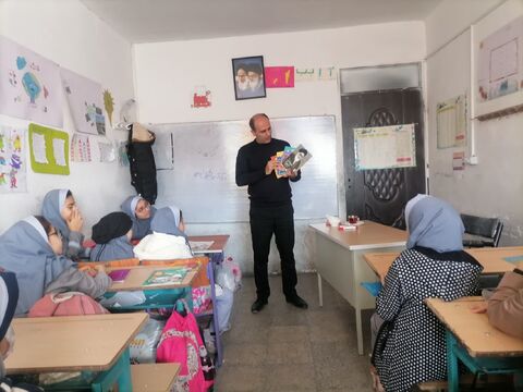 بزرگداشت چهل و هفتمین سالروز پیروزی شکوهمند انقلاب اسلامی در اولین روز دهه  مبارک فجر با ویژه برنامه های فرهنگی، هنری و ادبی در مراکز کانون استان آذربایجان غربی