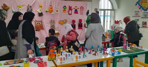 بزرگداشت چهل و هفتمین سالروز پیروزی شکوهمند انقلاب اسلامی در اولین روز دهه  مبارک فجر با ویژه برنامه های فرهنگی، هنری و ادبی در مراکز کانون استان آذربایجان غربی