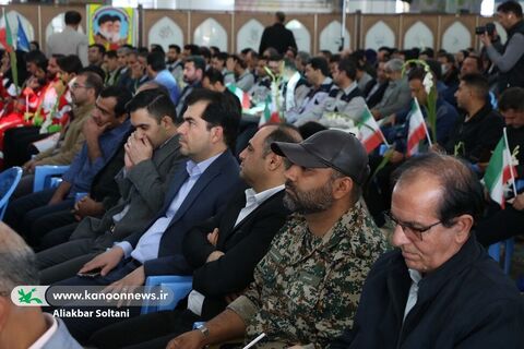 حضور کارکنان کانون پرورش فکری کرمان در مراسم بزرگداشت ۱۲ بهمن