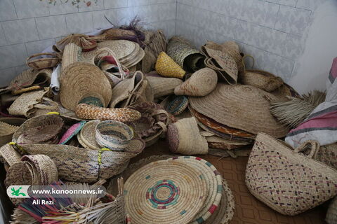 آلبوم تصویری کارگاه آشنایی هنرهای بومی ودستی ویژه مربیان کانون استان بوشهر