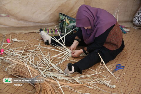 آلبوم تصویری کارگاه آشنایی هنرهای بومی ودستی ویژه مربیان کانون استان بوشهر