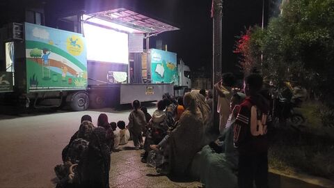 تماشاخانه سیار کانون پرورش فکری میهمان شهرستان میناب شد