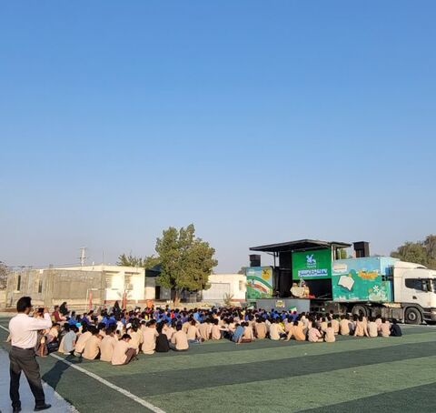 تماشاخانه سیار کانون پرورش فکری میهمان شهرستان میناب شد