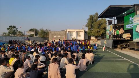 تماشاخانه سیار کانون پرورش فکری میهمان شهرستان میناب شد