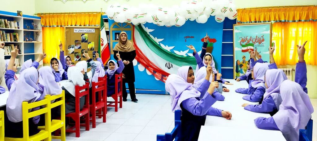 ویژهبرنامه «فرزندان ایرانیم» در قیدار نبی(ع) برگزار شد؛ روایت انقلاب برای نسل آینده