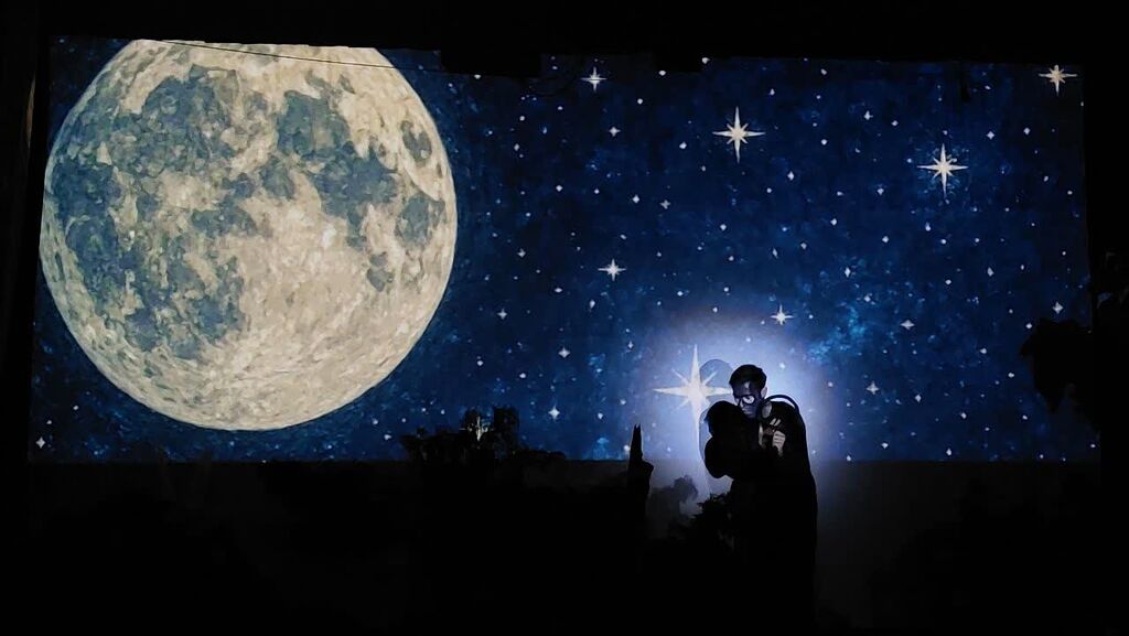 نمایش «سؤال موموکی» همزمان با دهه فجر در کانون زنجان روی صحنه می‌رود