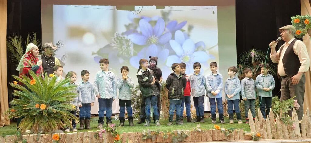 نمایش «سؤال موموکی» همزمان با دهه فجر در کانون زنجان روی صحنه میرود