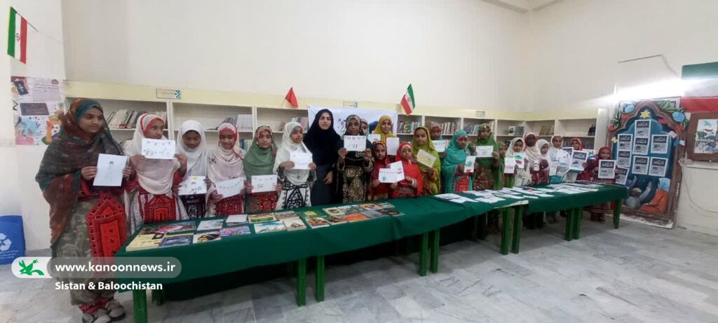 گشایش نمایشگاههای آثار مربیان و اعضا در مراکز فرهنگیهنری کانون سیستان و بلوچستان