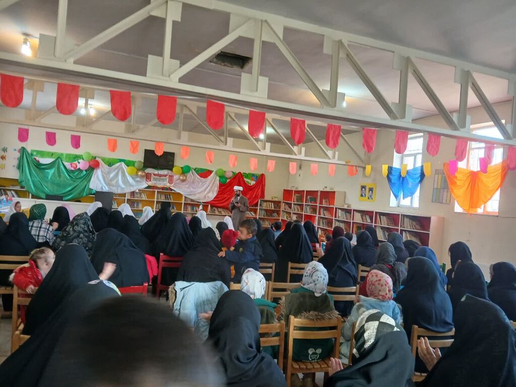 جشن نیمه شعبان در کانون همدان/ از جشن و شادی تا تبیین فرهنگ مهدویت