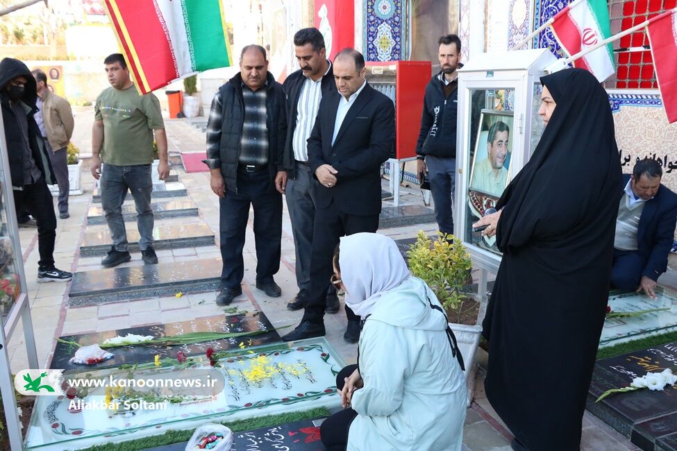 تجدید میثاق کارکنان کانون کرمان با شهدا